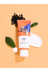 Пенка для умывания с чёрной соей и пантенолом Soybean Panthenol Cleanser 150 мл "Round Lab"