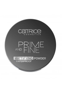 Пудра компактная матирующая влагостойкая Prime And Fine "Catrice"