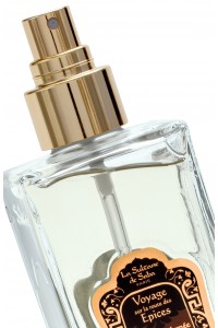 Парфюмированный увлажняющий спрей для тела "Амбра, Ваниль и Пачули" (200ml) "La Sultane de Saba"