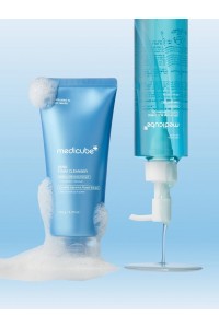 Глубокоочищающая пенка с экстрактом айвы и мелиссы для сужения пор Zero Foam Cleanser 120 гр "Medicube"
